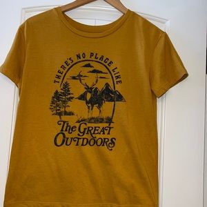 Women’s size small shirt